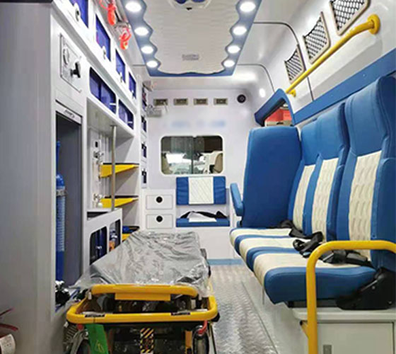 塔城市车辆内部展示